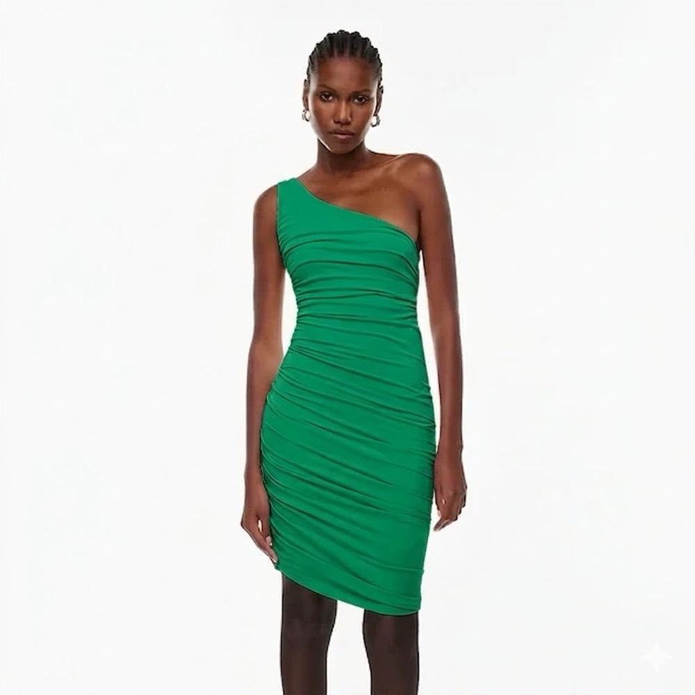 Aritzia Babaton One-Shoulder Ruched Emerald Dress